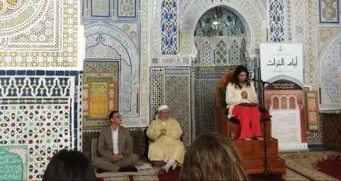 عدم إحترام حرمة المسجد لإمرأة تعتلي منبر الخطابة يُثير الشك في التوجه العلماني و الحداثي للمغرب 