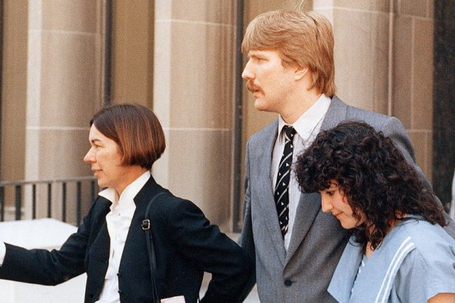 قتل والدي زوجته وهو نائم !