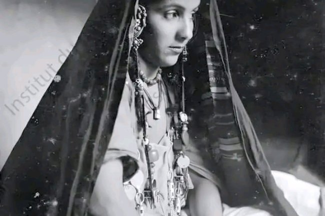 نساء سوسيات استطعن بدهائهن التفوق سياسيا وعلميا و دينيا 