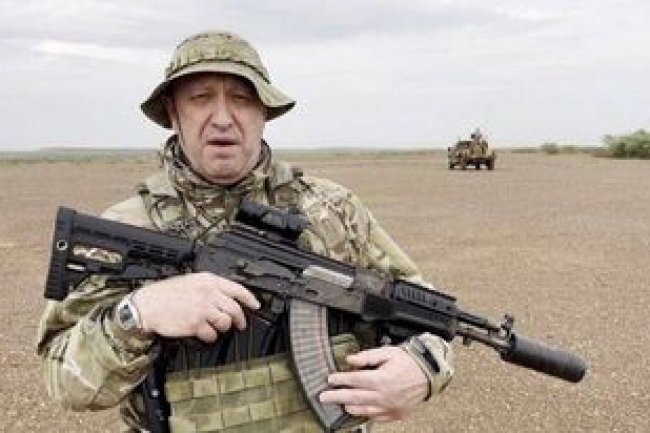 تراجيديا مقتل وحش الحروب العابر للقارات الذي تمرد على زعيمه