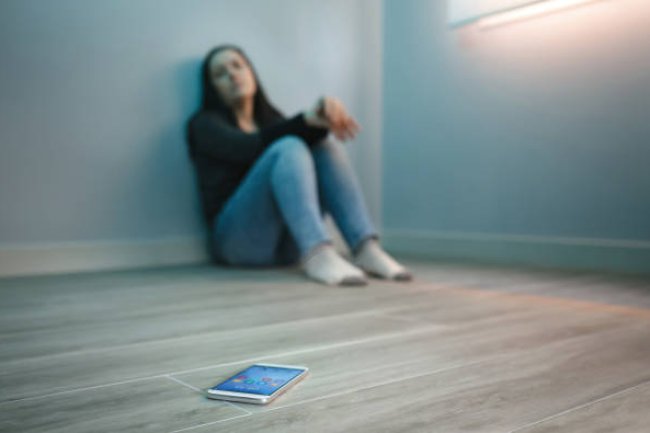 هل تخاف من فقدان هاتف ؟..تعرف عل "النموفوبيا "